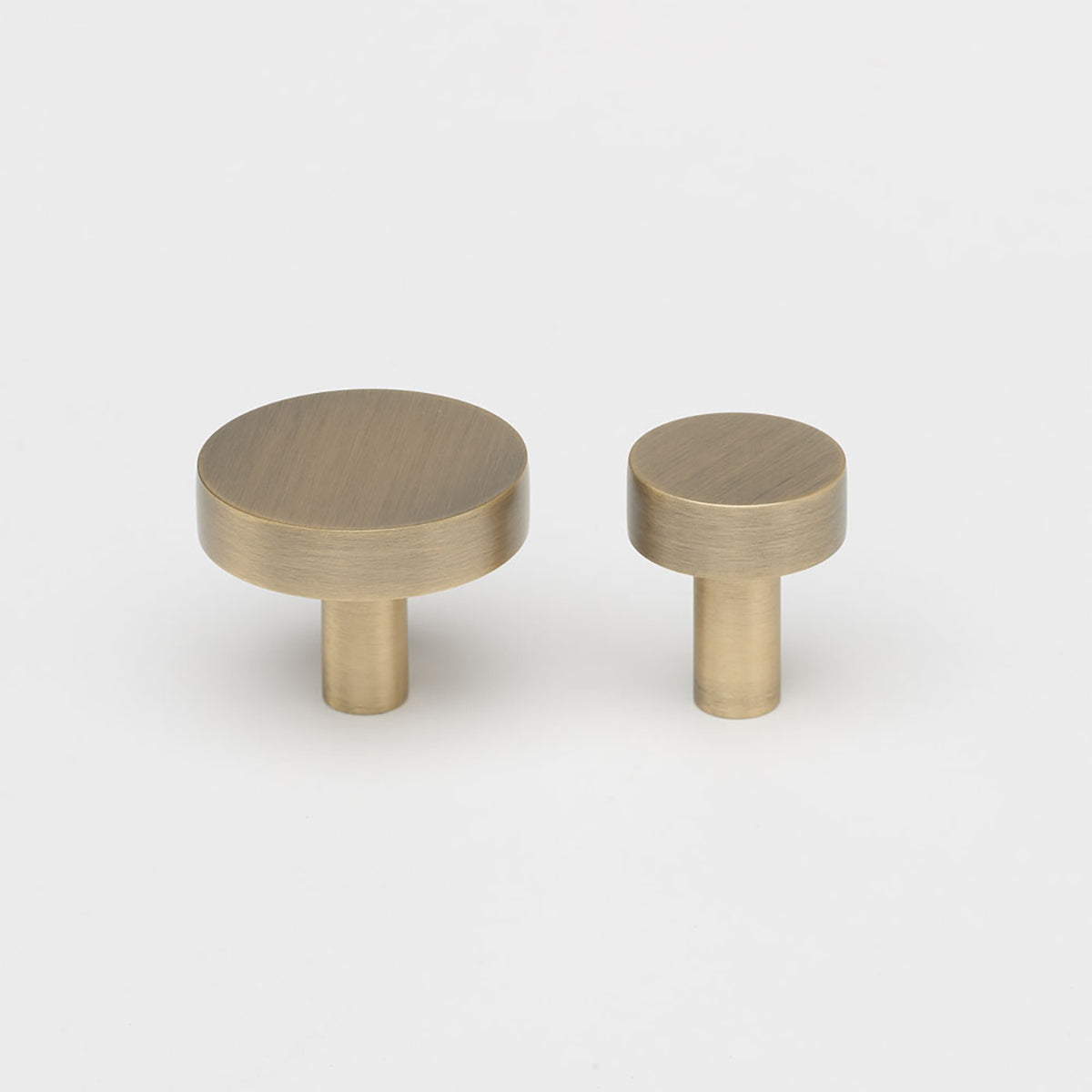 Ascot Knob
