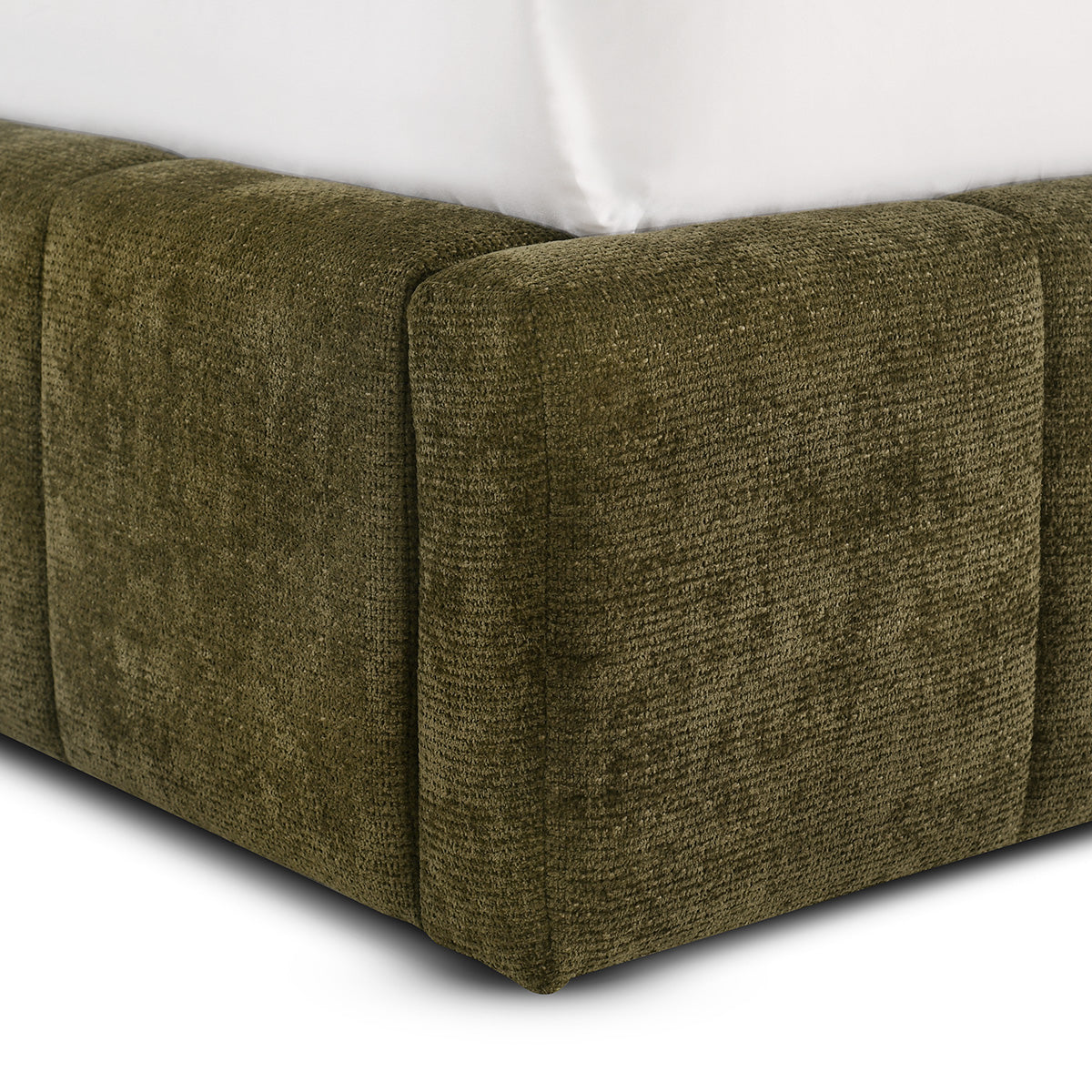 Allocco Queen Bed