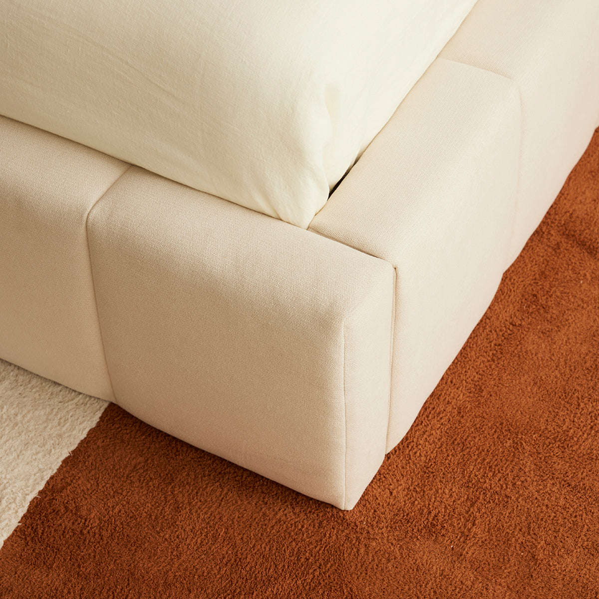 Allocco King Bed