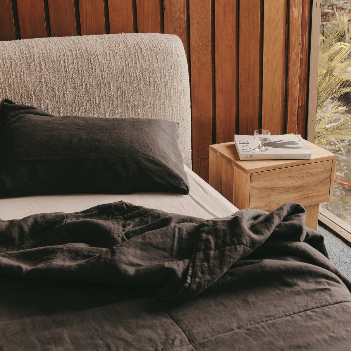 Barnaby King Bed