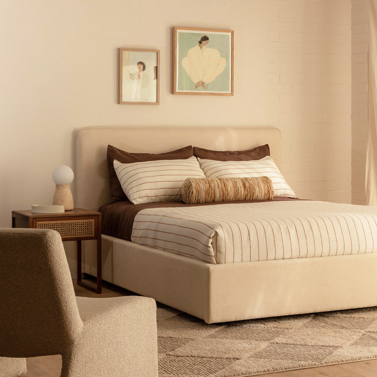 Dane King Bed