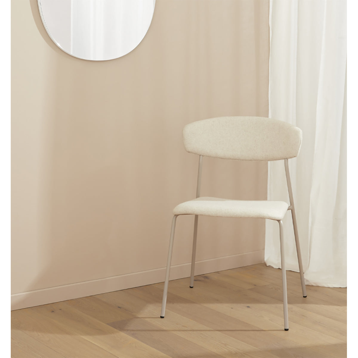 Alistair Chair