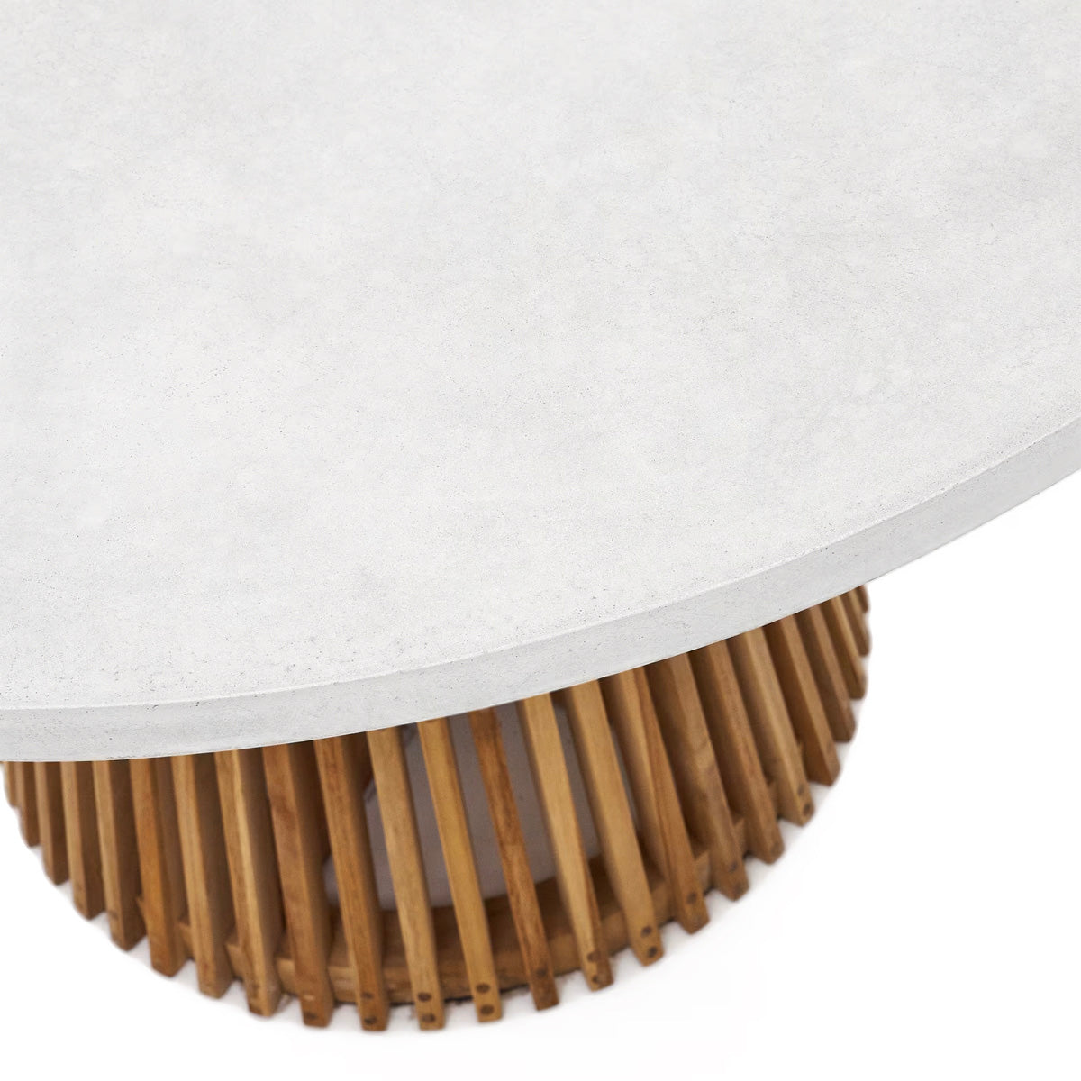 Alcaufar Outdoor Round Table