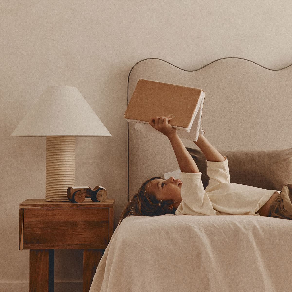 Claude Table Lamp