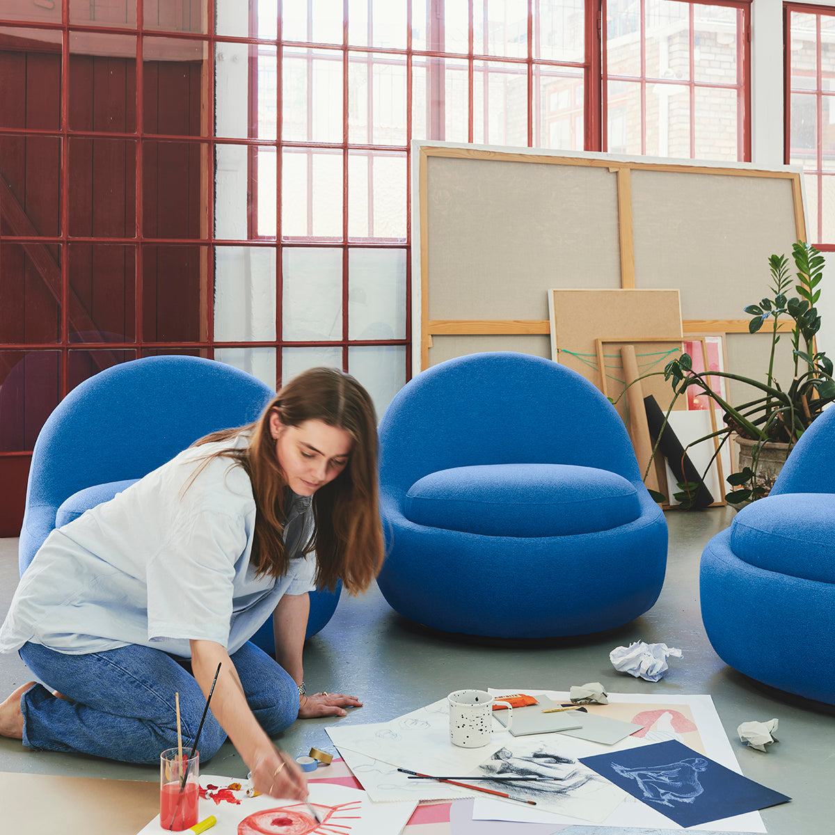 Babette Swivel Armchair