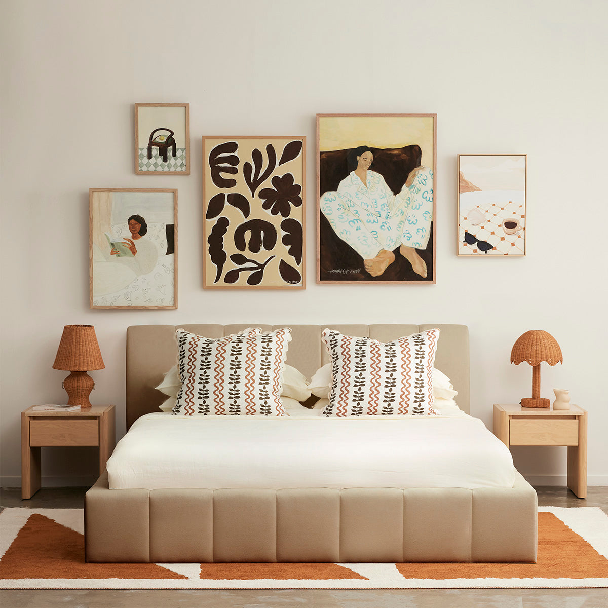 Allocco Queen Bed