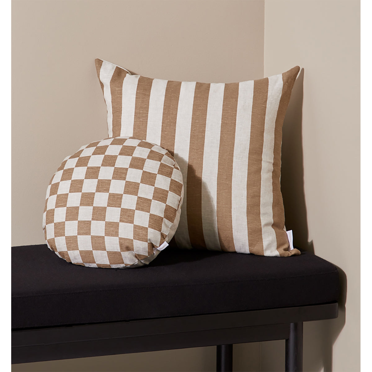 Check Round Cushion
