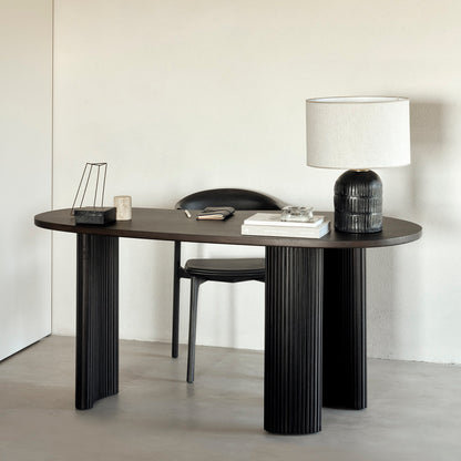 Boomerang Desk