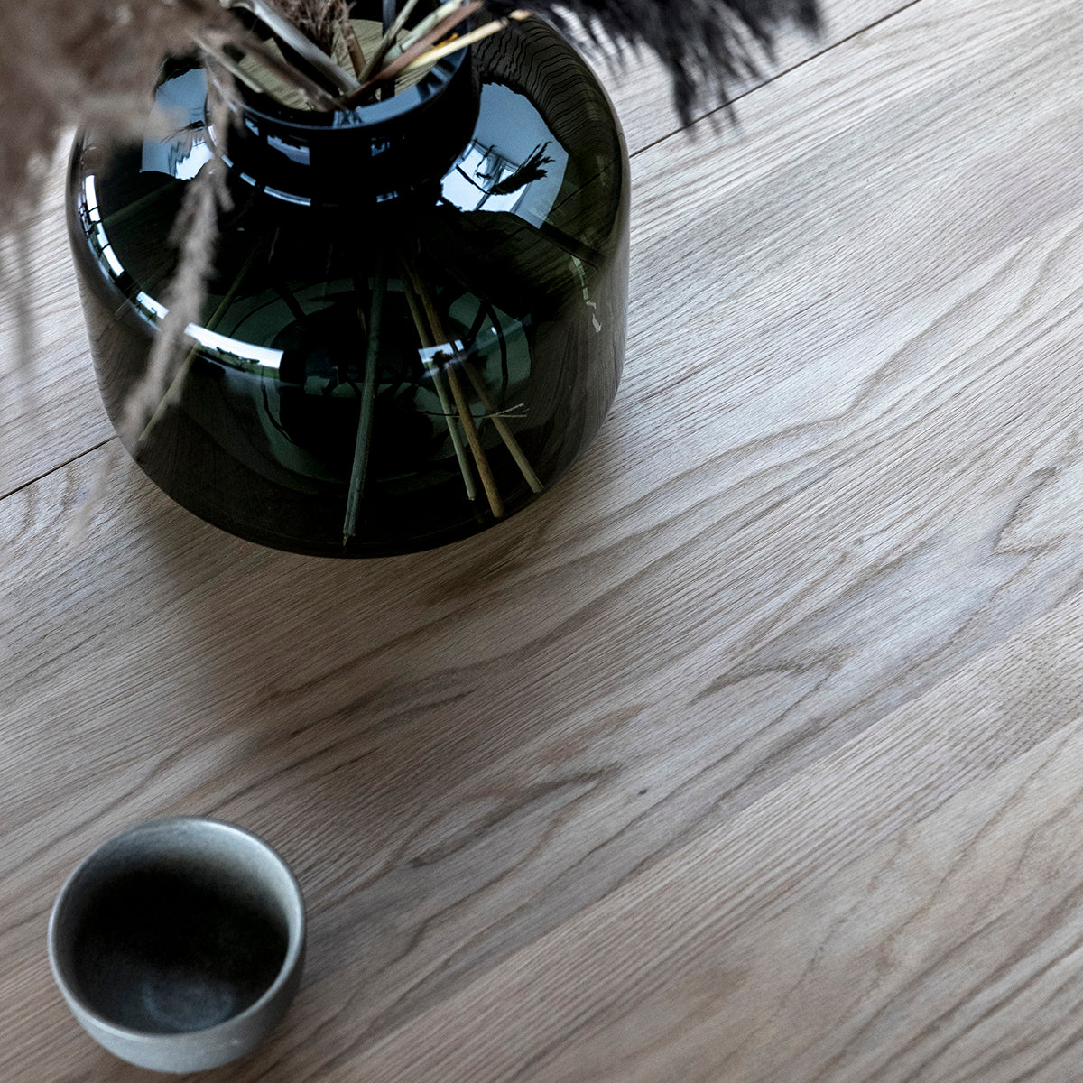 Calia Round Extendable Dining Table