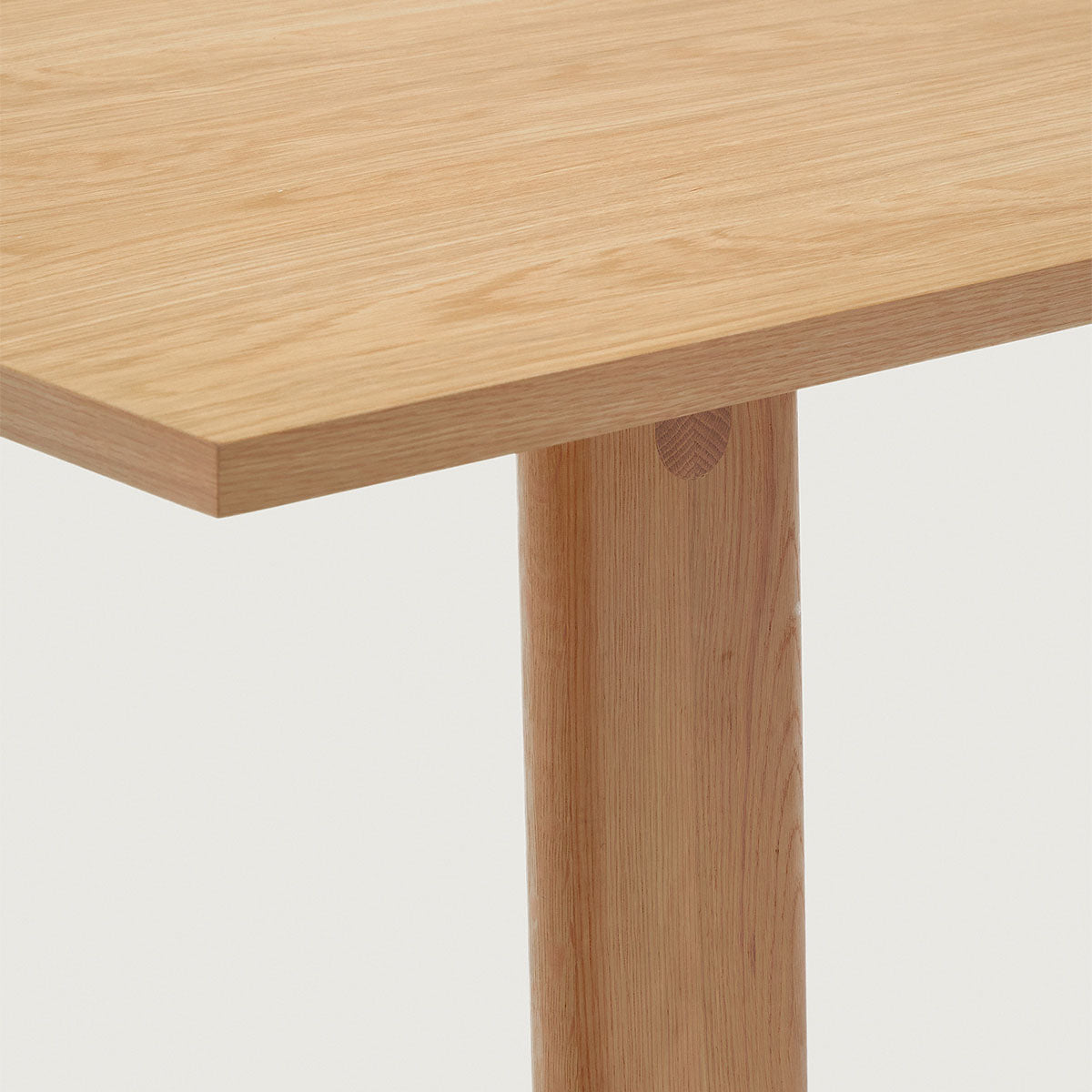 Arlen Extendable Dining Table