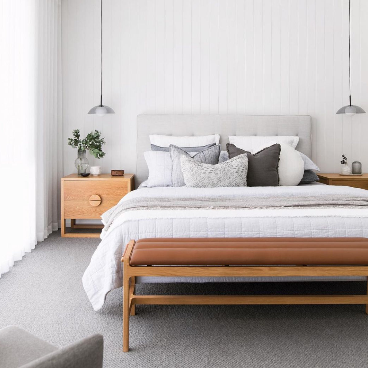 Aura Leather Bench